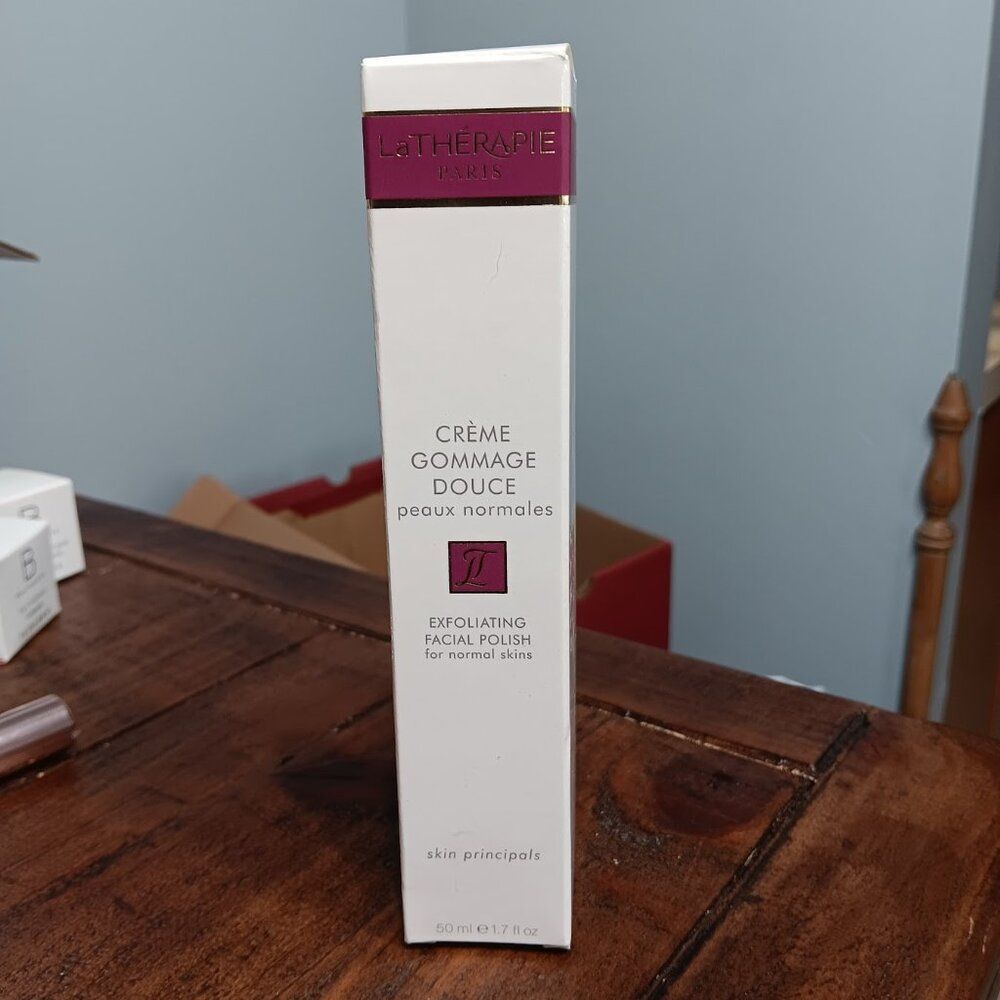 La Therapie Paris Creme Gommage Douce - Exfoliating Facial Polish for Normal Ski